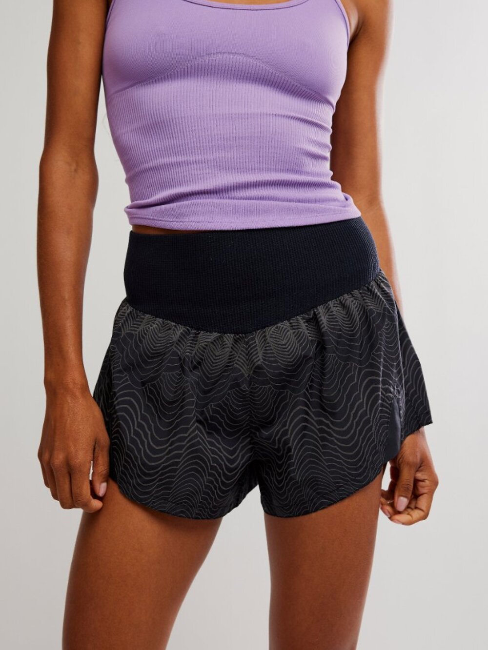 🆕 FP MOVEMENT Carpe Diem Reflective Shorts / Black Combo
